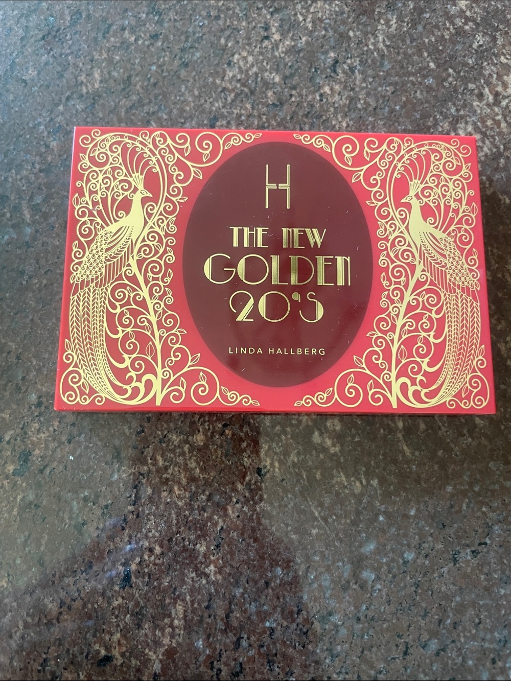 BH Cosmetics The New Golden 20's Eyeshadow Palette - Red & Gold